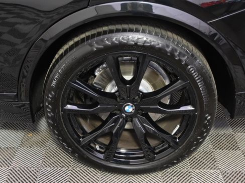 Used 2025 BMW X7 xDrive40i w/ M Sport Package image 20