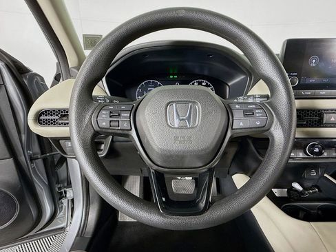 Certified 2023 Honda HR-V LX image 13
