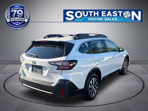 Used 2021 Subaru Outback Premium AWD/4WD image 6