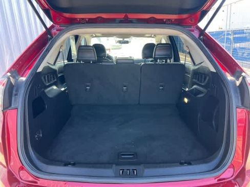 Used 2017 Ford Edge SEL w/ Equipment Group 201A FWD image 11