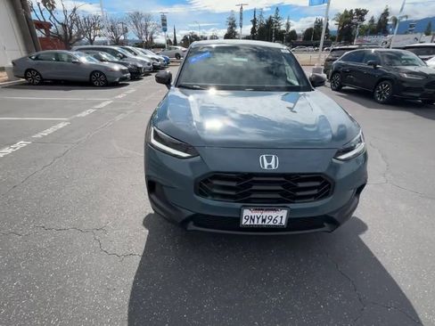 Used 2025 Honda HR-V Sport image 3