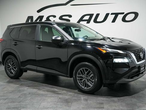 Used 2023 Nissan Rogue S AWD/4WD image 8