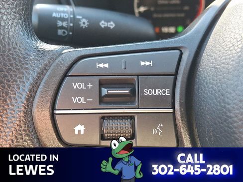 Used 2024 Honda CR-V EX image 32