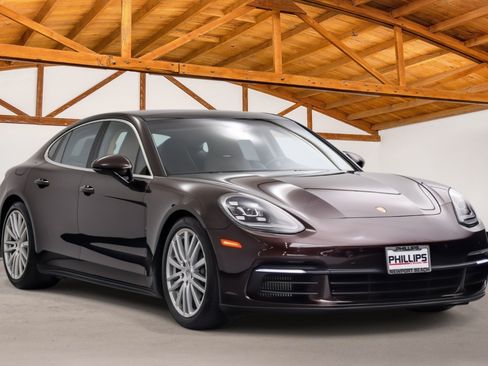 Used 2018 Porsche Panamera 4S AWD/4WD image 7