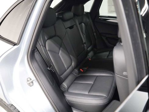 New 2026 Porsche Macan image 37