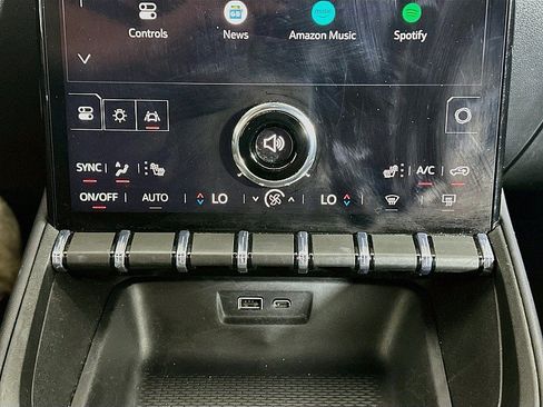 Used 2026 GMC Terrain Elevation w/ Elevation Premium Package AWD/4WD image 16