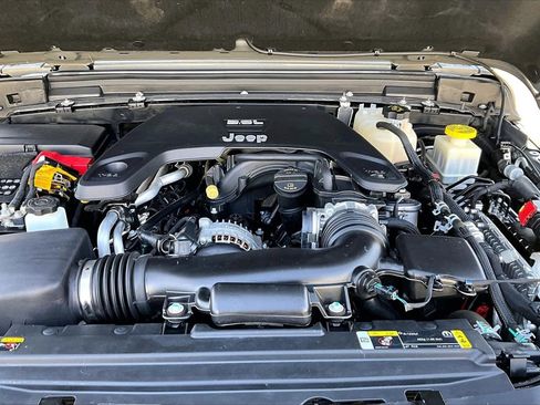 Certified 2021 Jeep Gladiator Sport image 35