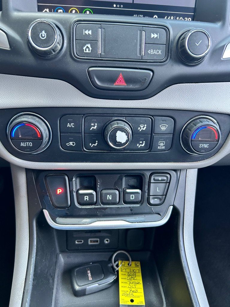 Used 2019 GMC Terrain SLT FWD image 15