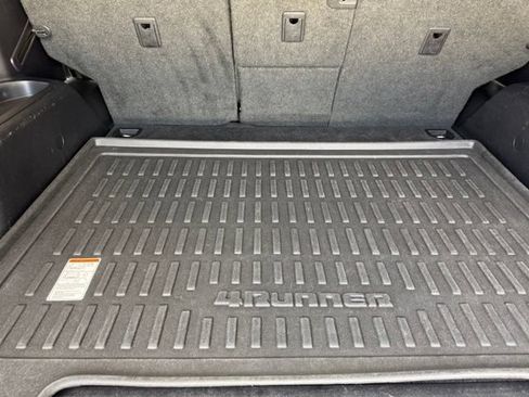 Used 2020 Toyota 4Runner SR5 Premium w/ Moonroof Package AWD/4WD image 66
