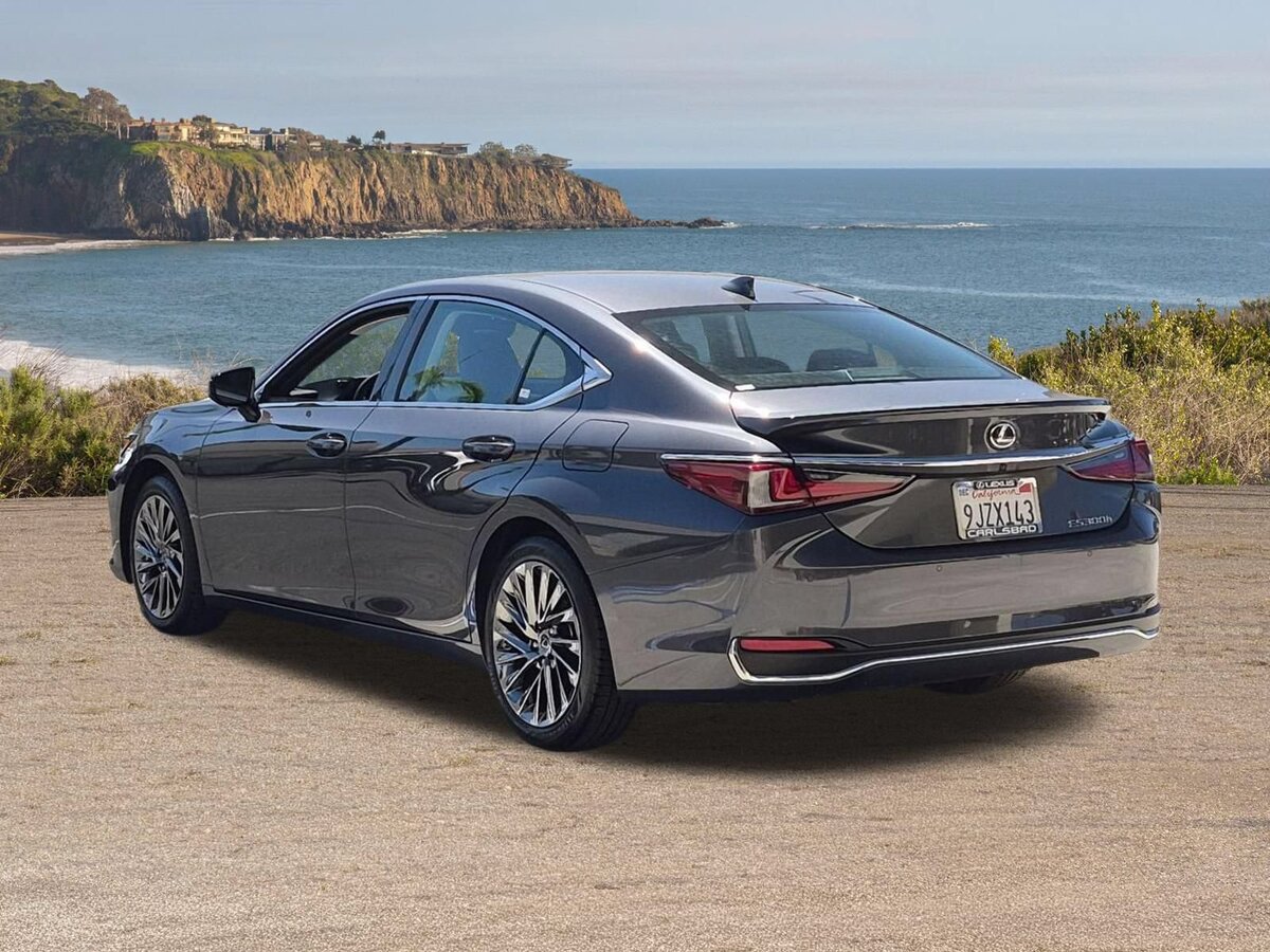 Used 2024 Lexus ES 300h w/ Accessory Package (Z1) FWD image 7