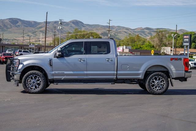 Used 2022 Ford F350 Lariat w/ Lariat Ultimate Package AWD/4WD image 3