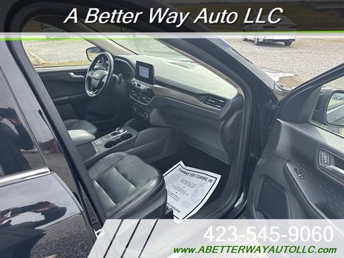 Used 2020 Ford Escape Titanium AWD/4WD image 6