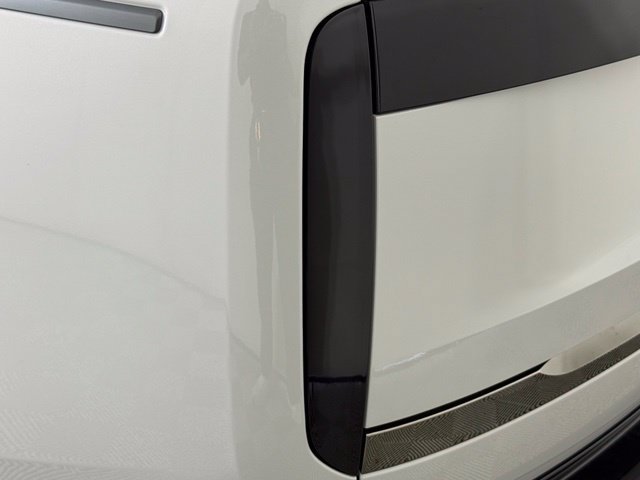 New 2026 Land Rover Range Rover SV AWD/4WD image 13