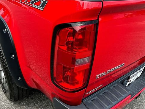 Used 2017 Chevrolet Colorado Z71 AWD/4WD image 26