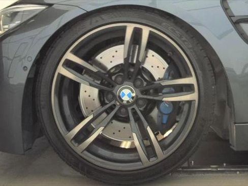 Used 2018 BMW M4 Coupe RWD image 16
