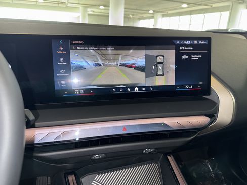 Certified 2025 BMW X3 xDrive30i w/ Premium Package image 27