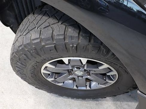 Used 2021 Nissan Frontier PRO-4X w/ Pro-4x Utility Package AWD/4WD image 34
