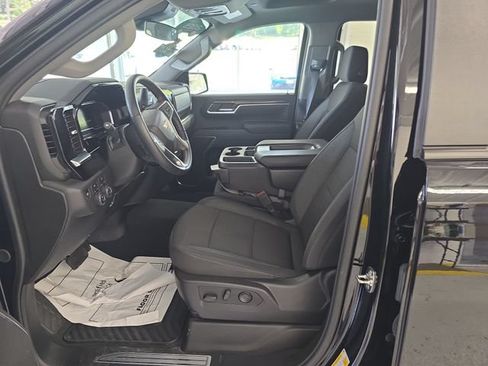 Certified 2025 Chevrolet Silverado 1500 LT AWD/4WD image 13