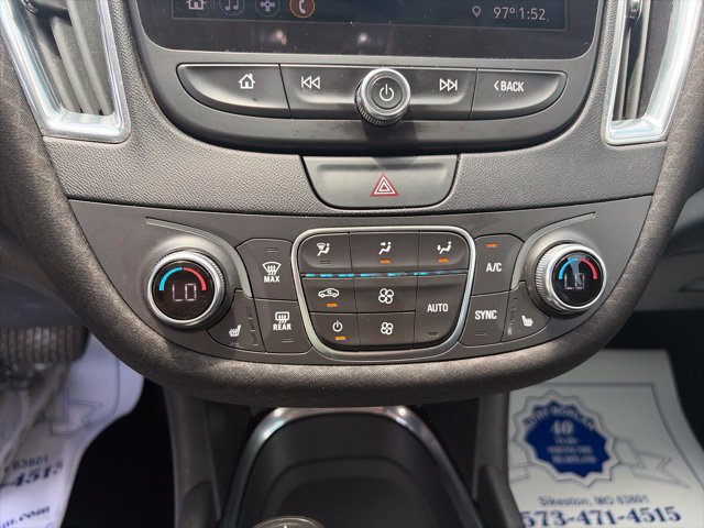 Used 2019 Chevrolet Malibu LT FWD image 23