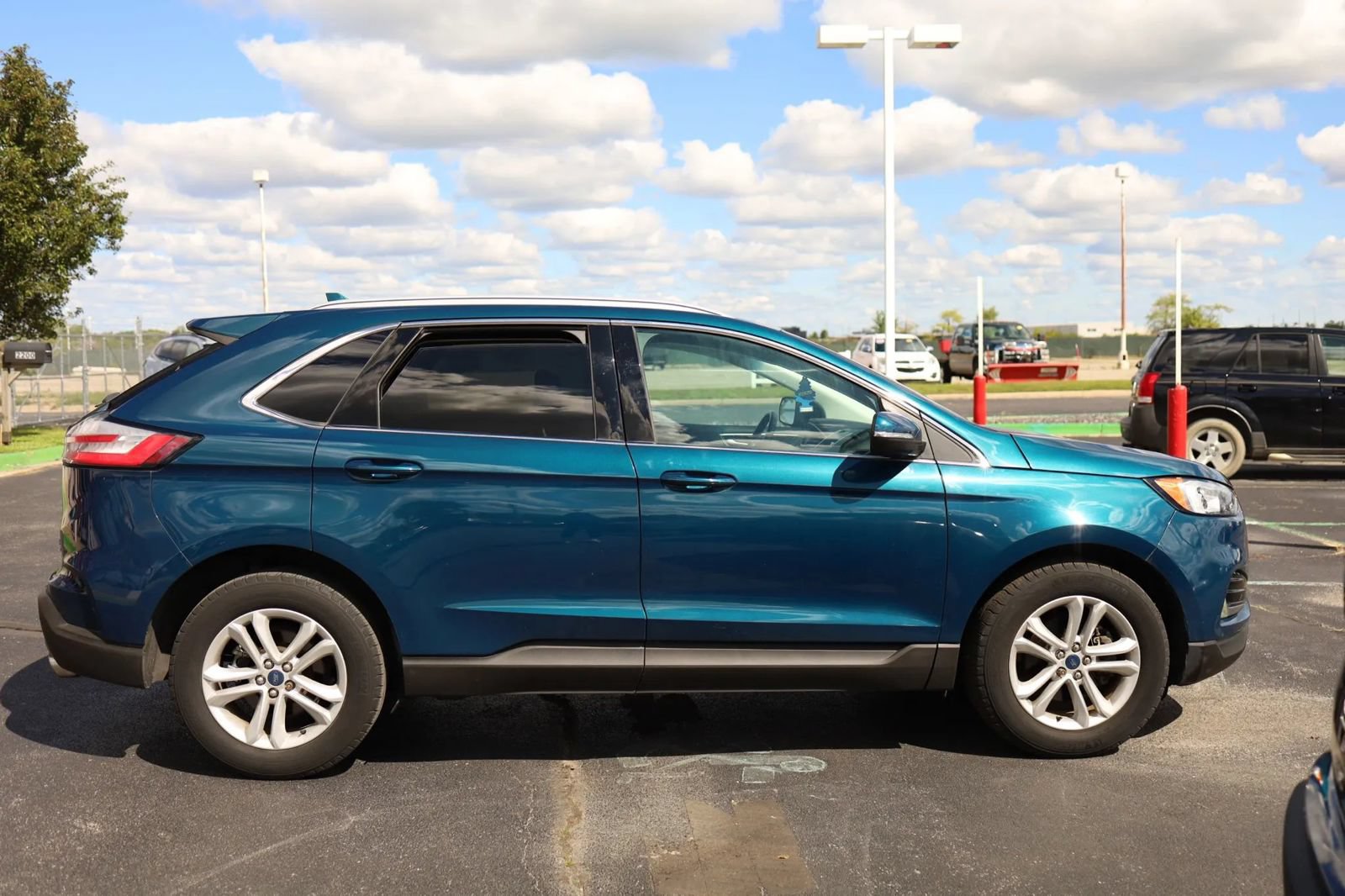 Used 2020 Ford Edge SEL FWD image 4