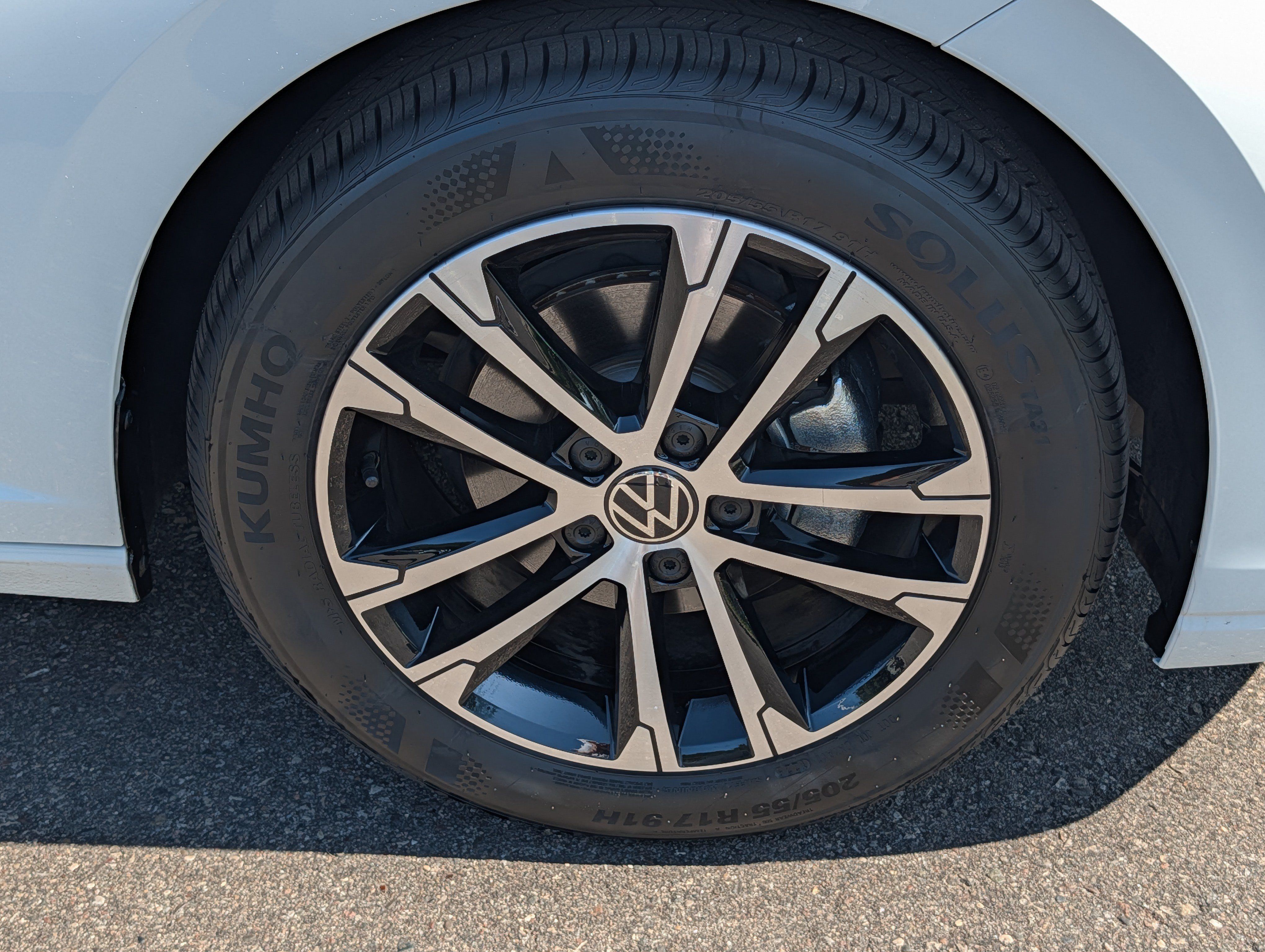 Certified 2025 Volkswagen Jetta Sport FWD image 15