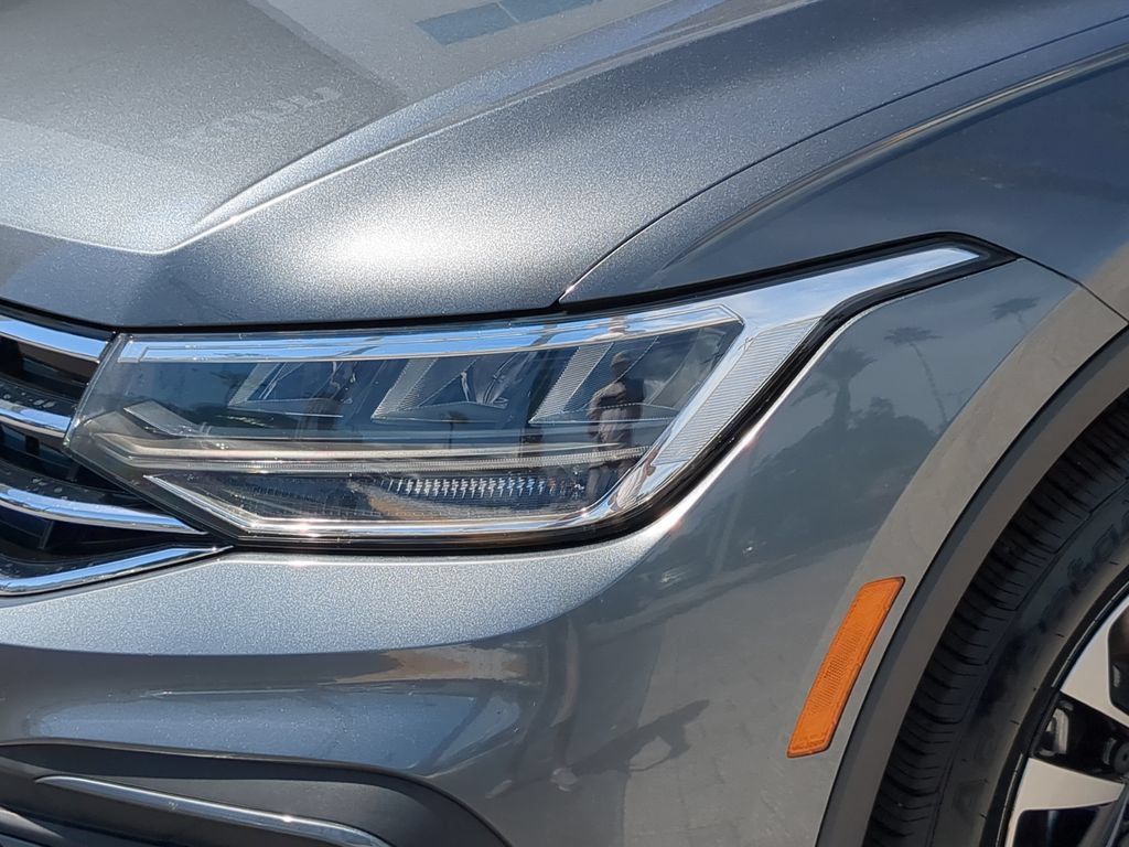 Certified 2023 Volkswagen Tiguan S FWD image 7
