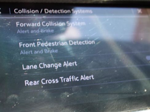 Used 2023 Buick Encore GX Select w/ Safety Package II FWD image 33