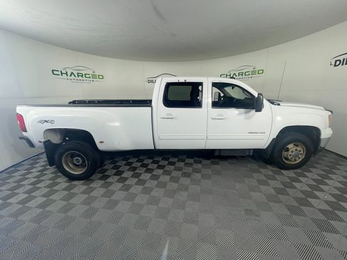 Used 2013 GMC Sierra 3500 SLE image 1