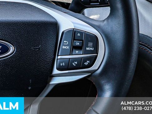 Used 2025 Ford Explorer Active image 31