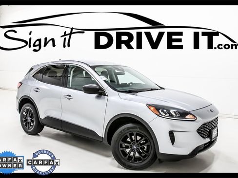 Used 2022 Ford Escape SE image 1