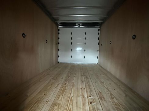 New 2024 Ford E-450 and Econoline 450 Super Duty w/ Power Windows & Locks Group image 10