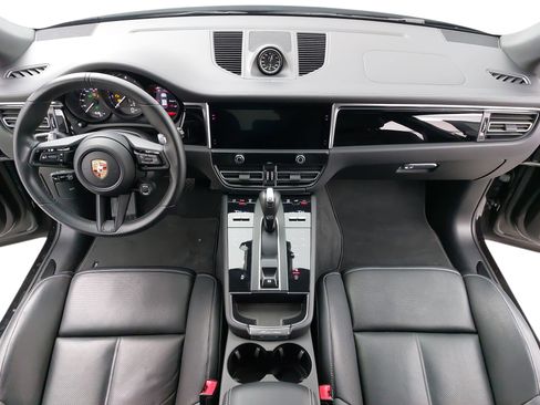 Used 2024 Porsche Macan Turbo w/ Premium Plus Package image 11