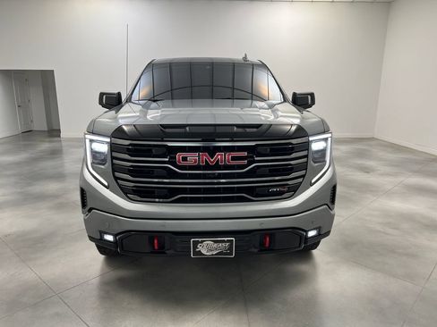 Used 2025 GMC Sierra 1500 AT4 AWD/4WD image 3