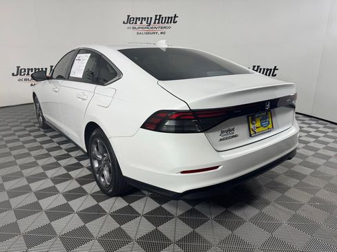 Used 2024 Honda Accord EX image 8