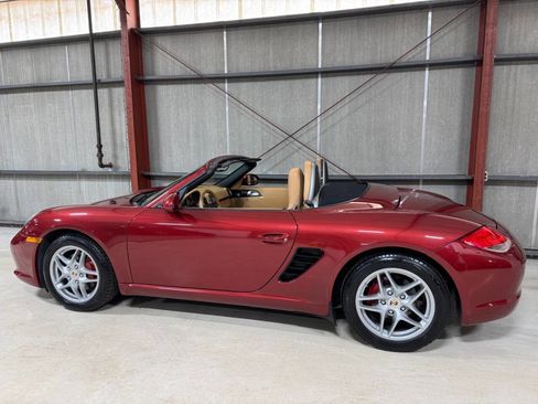 Used 2011 Porsche Boxster image 7
