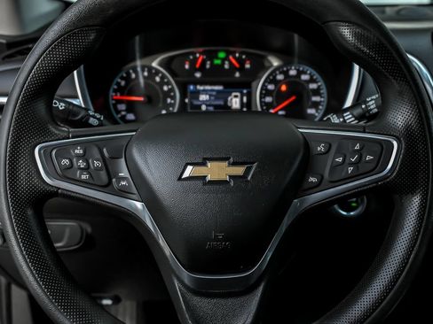 Used 2022 Chevrolet Equinox LT FWD image 22