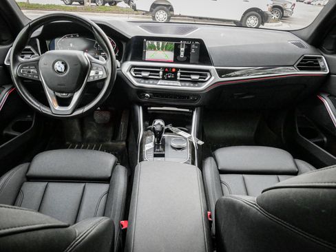 Used 2021 BMW 330i xDrive 330i xDrive w/ Premium Package image 29