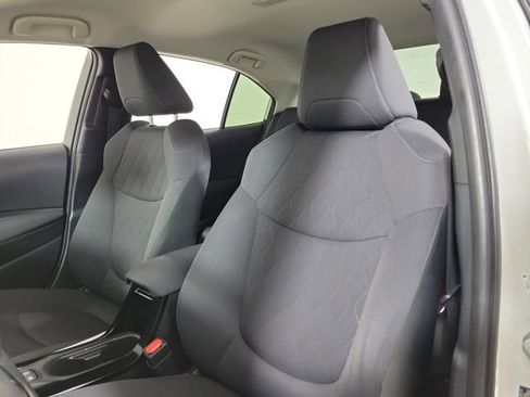 Used 2020 Toyota Corolla LE FWD image 20