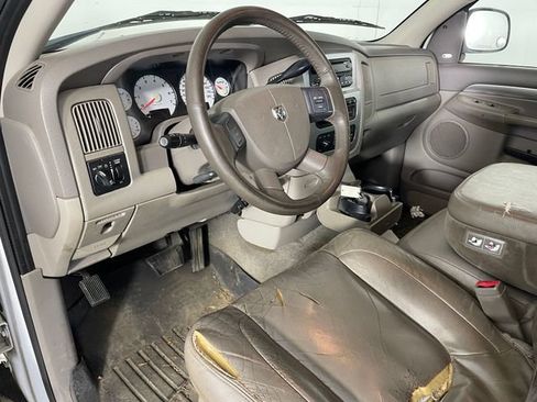 Used 2004 Dodge Ram 1500 Truck SLT w/ Sport Appearance Group AWD/4WD image 3