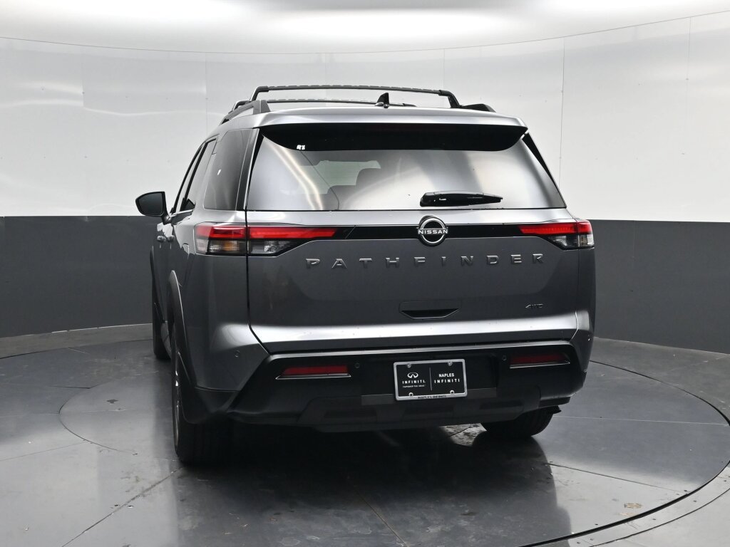 New 2026 Nissan Pathfinder SV w/ Cargo Package AWD/4WD image 4