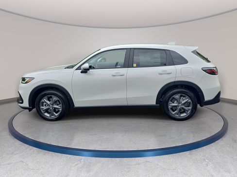 New 2026 Honda HR-V LX image 8