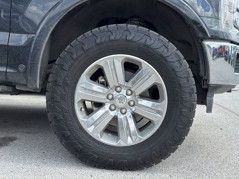 Used 2019 Ford F150 King Ranch w/ Equipment Group 601A Luxury AWD/4WD image 4