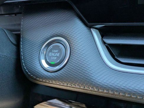 New 2026 Chevrolet Equinox LT w/ Convenience Package II image 22