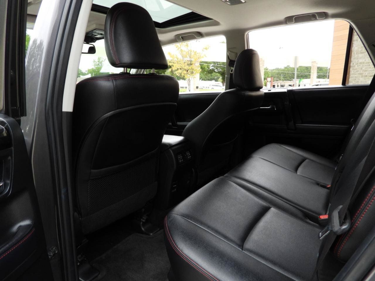 Used 2018 Toyota 4Runner TRD Off-Road Premium AWD/4WD image 70