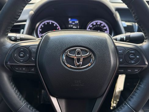 Used 2023 Toyota Camry SE FWD image 10