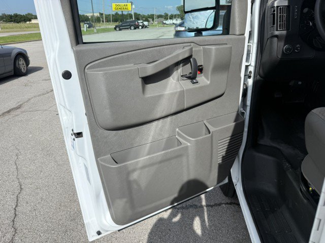 Used 2024 Chevrolet Express 3500 w/ Power Convenience Package RWD image 25