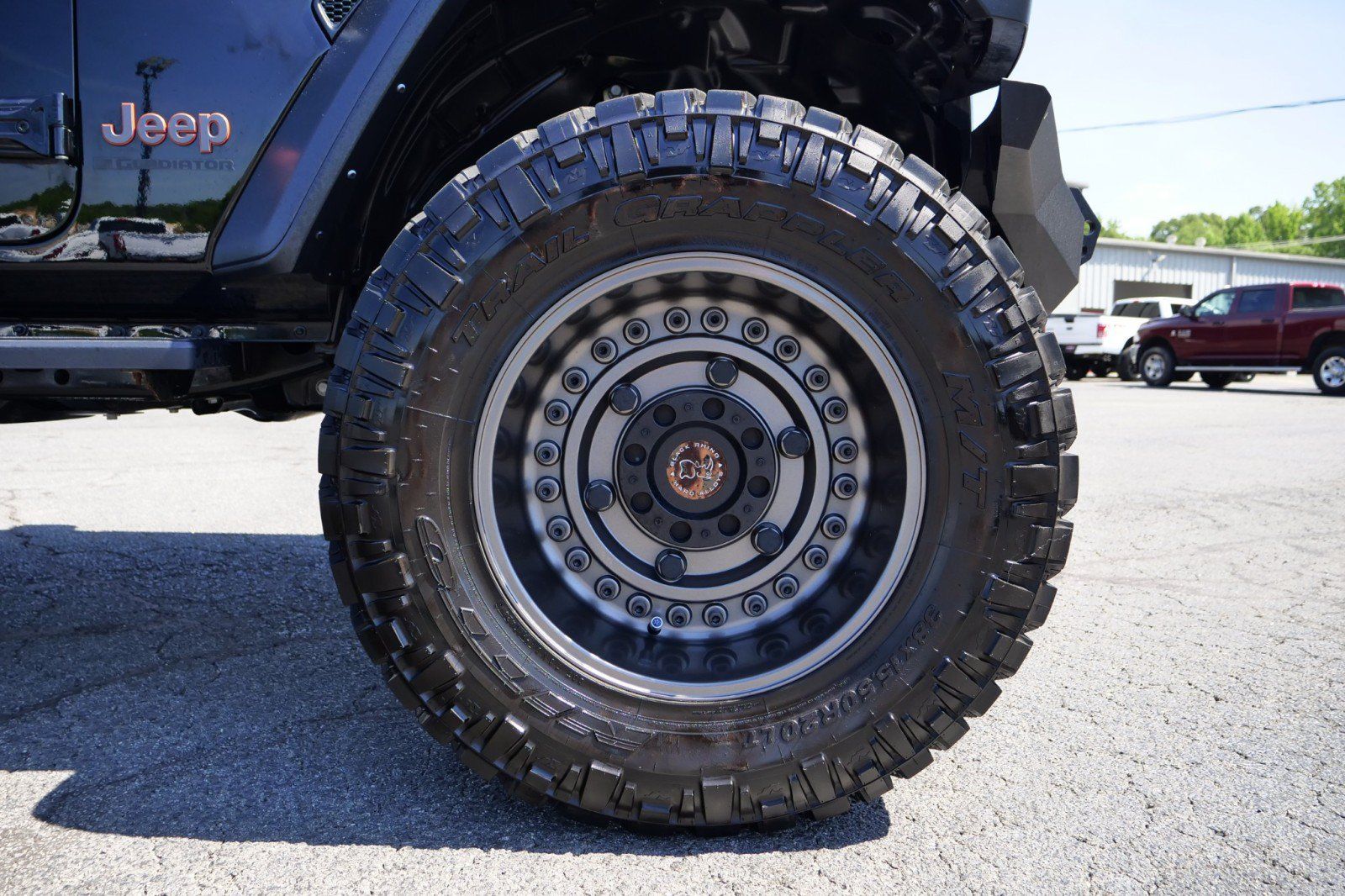 Used 2023 Jeep Gladiator Mojave w/ Cold Weather Group AWD/4WD image 8