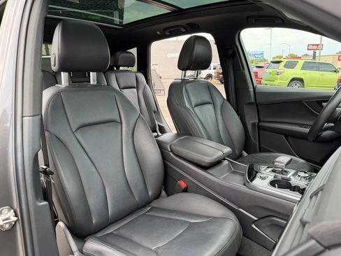 Used 2019 Audi Q7 3.0T Premium w/ Convenience Package AWD/4WD image 18
