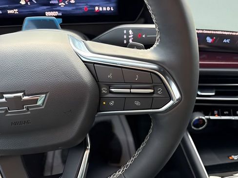 Used 2024 Chevrolet Traverse Z71 w/ Enhanced Driving Package image 15