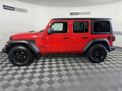 Used 2022 Jeep Wrangler Unlimited Sport image 3